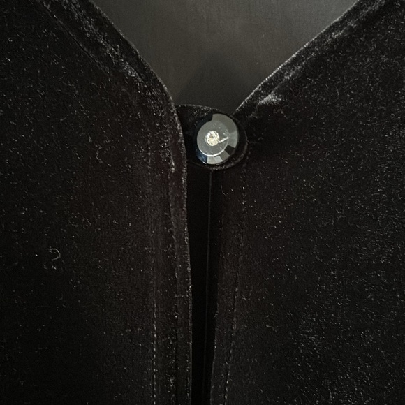 Kathy Lee Shrug - Picture 4 of 10